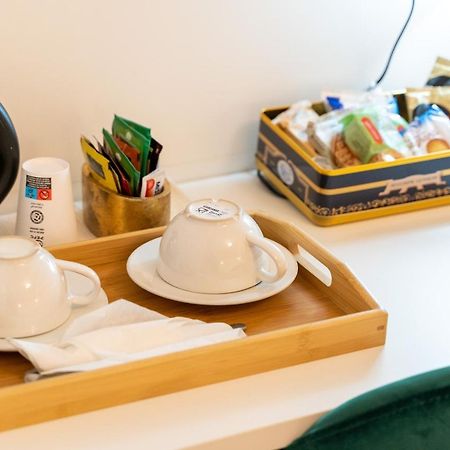 Mama House Hotel Милано Екстериор снимка