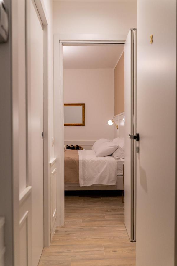 Mama House Hotel Милано Екстериор снимка