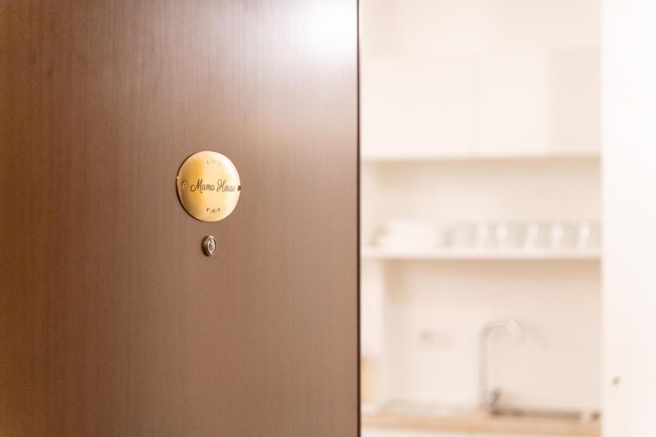 Mama House Hotel Милано Екстериор снимка