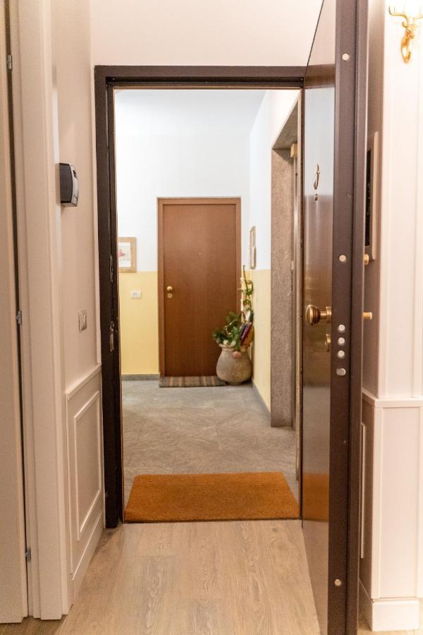 Mama House Hotel Милано Екстериор снимка