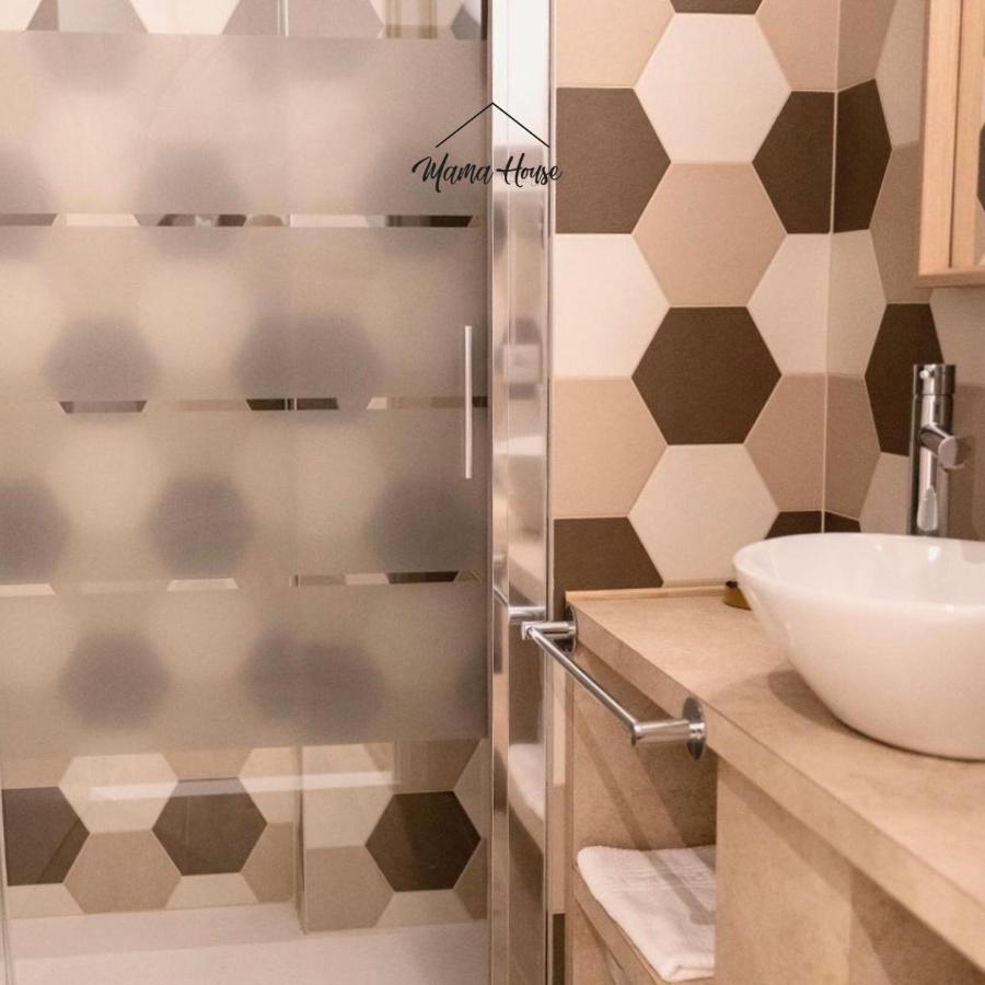Mama House Hotel Милано Екстериор снимка